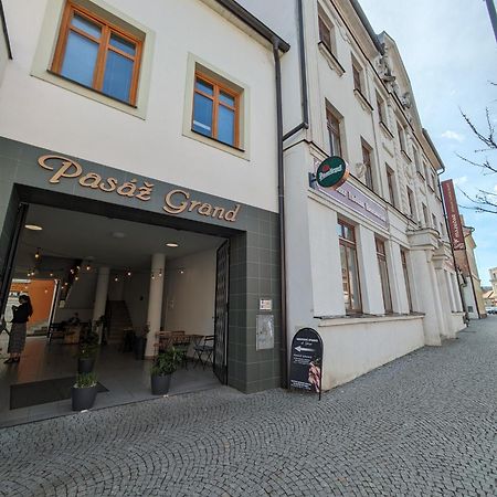 Penzion Grand Nymburk Exterior foto